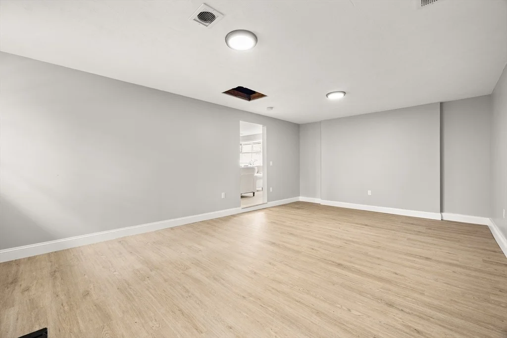 Photo of 122 Sinclair Rd
