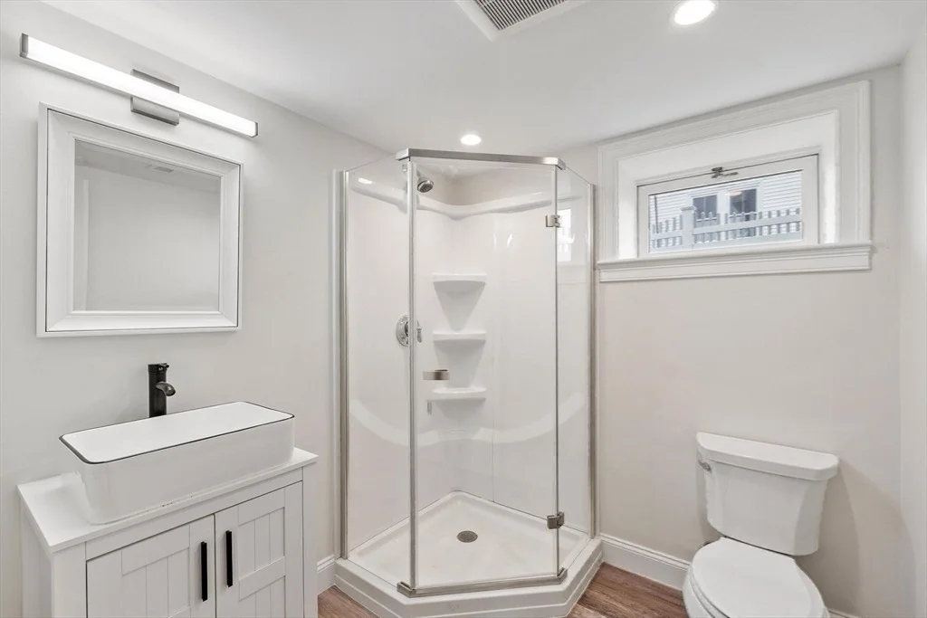Photo of 329 Warren