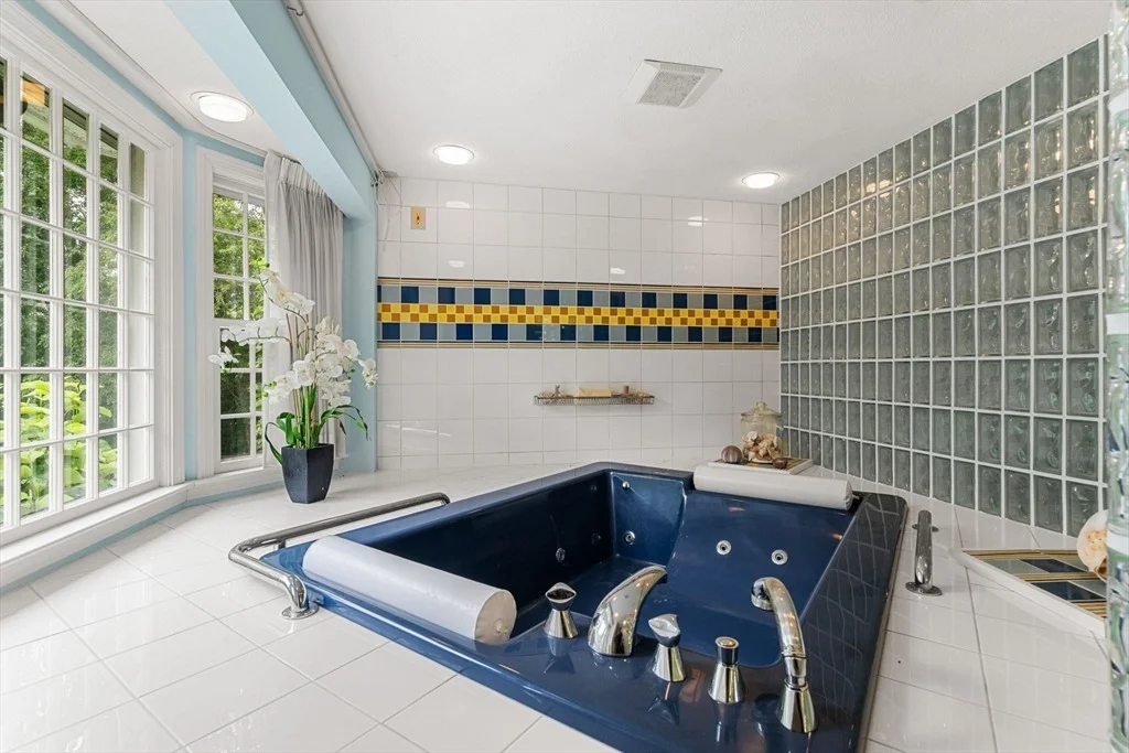 Photo of 32 Monteiro Way