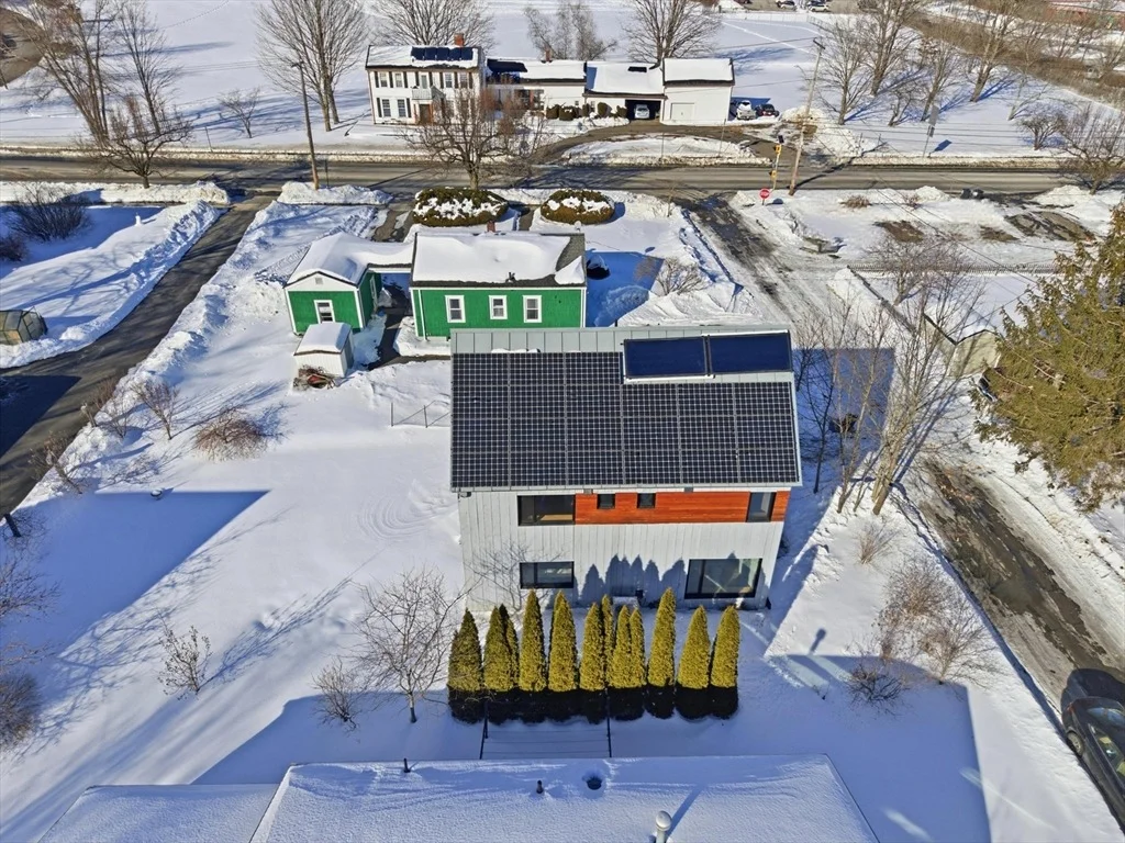 Photo of 2 Juniper St