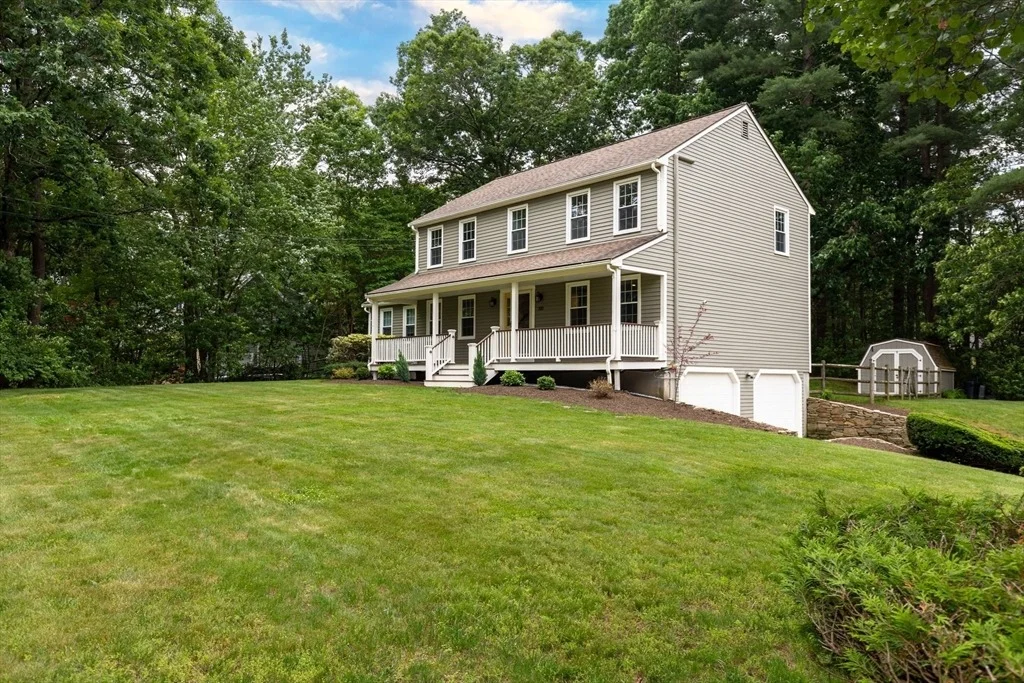 Photo of 300 Maple St