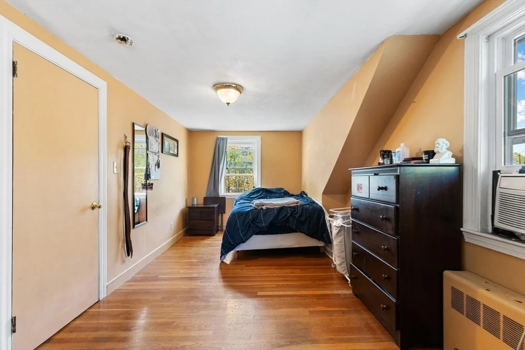 Photo of 152 Springvale Ave