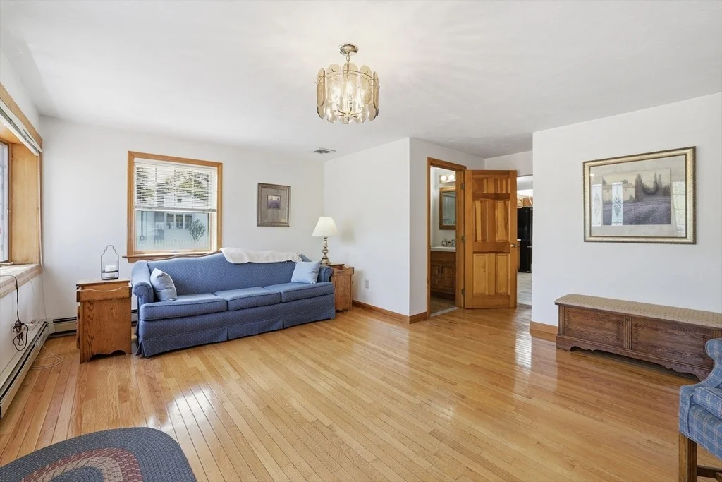 Photo of 7 Swift Ave