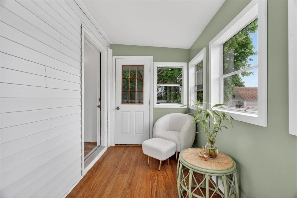 Photo of 29 Bacheller St