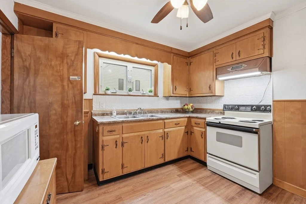 Photo of 11 Wildrose Avenue