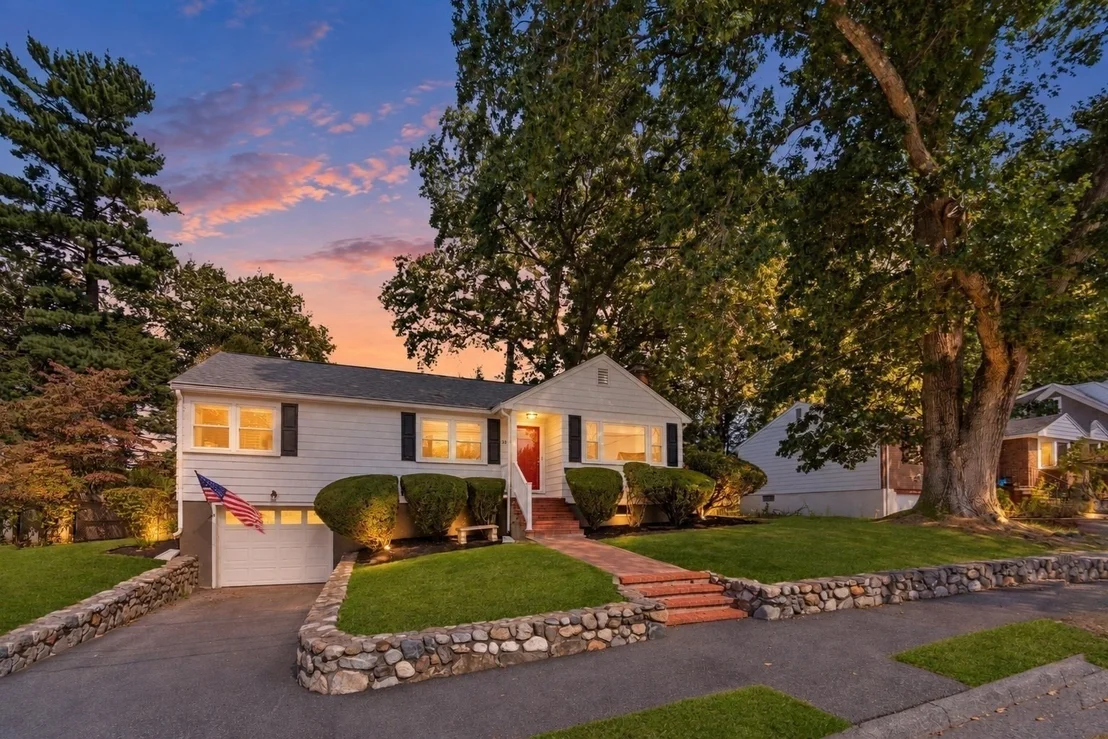 Photo of 39 Robin Rd