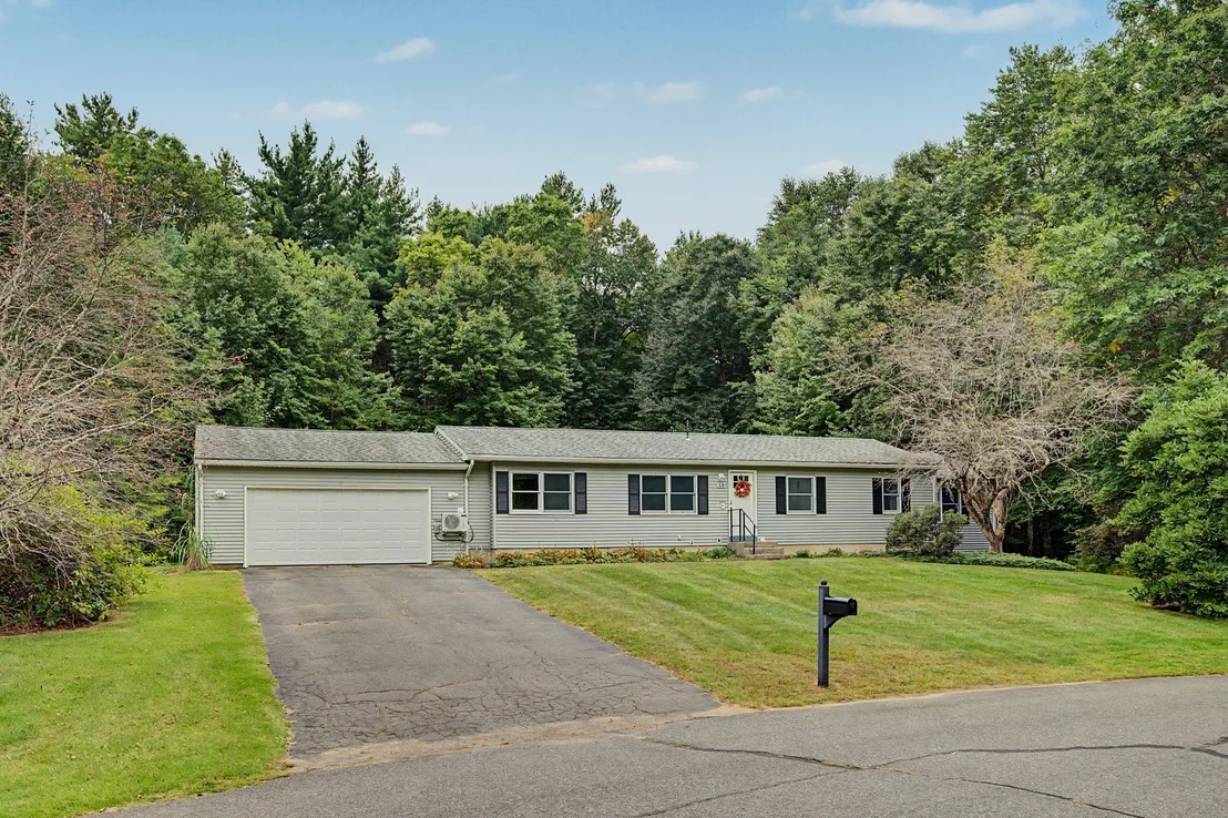 Photo of 50 Deepwoods Dr.