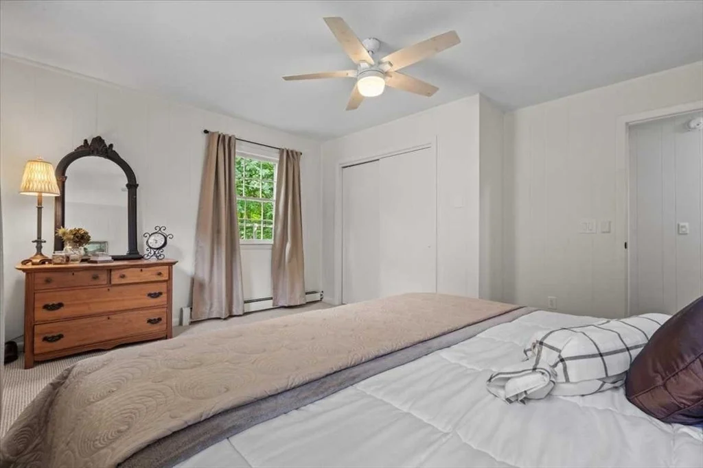 Photo of 822 Hardwick Rd