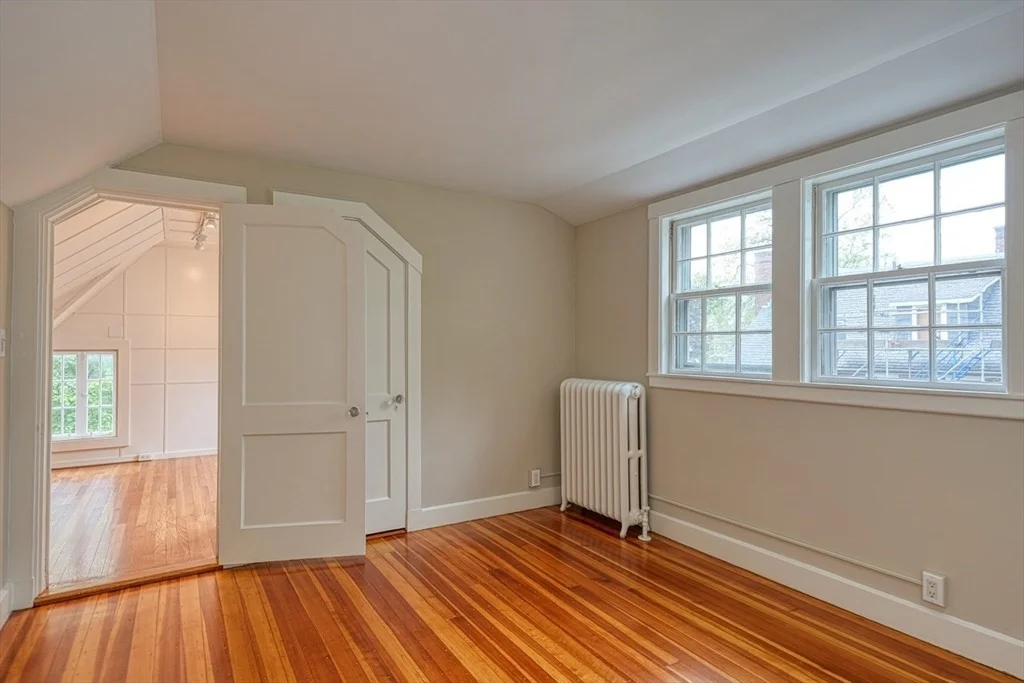 Photo of 37 Oakley Rd