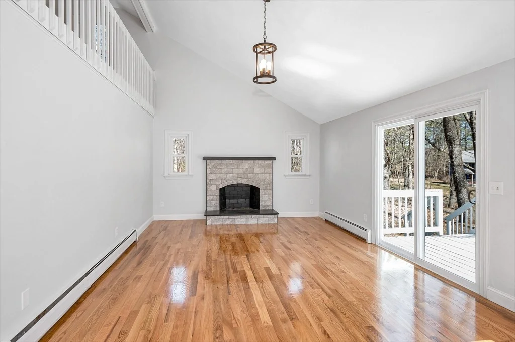 Photo of 113 Nashua Rd
