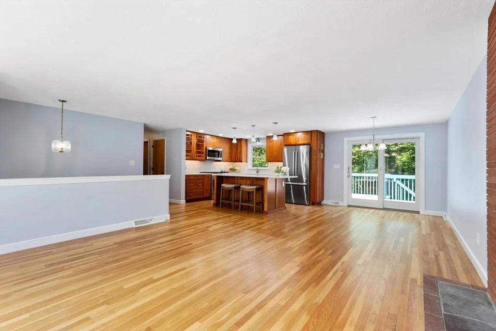 Photo of 40 Crystal Cir