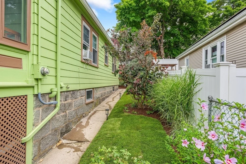 Photo of 57 Huron Cir
