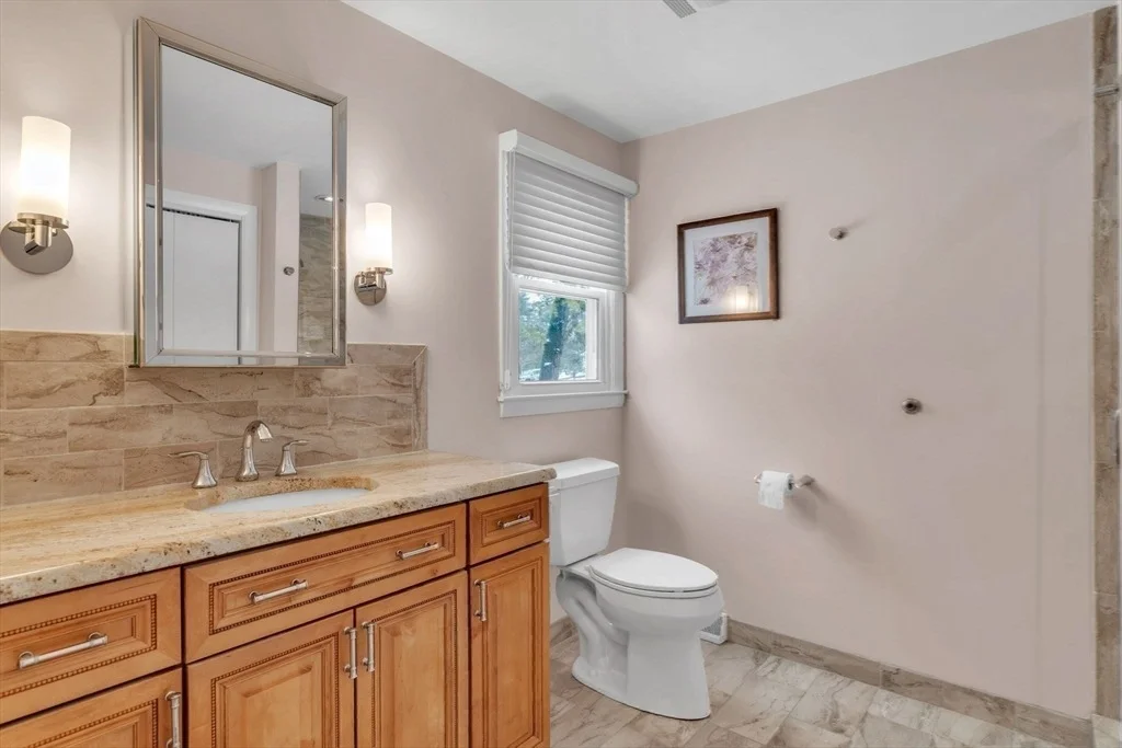 Photo of 292 Pinewood Dr