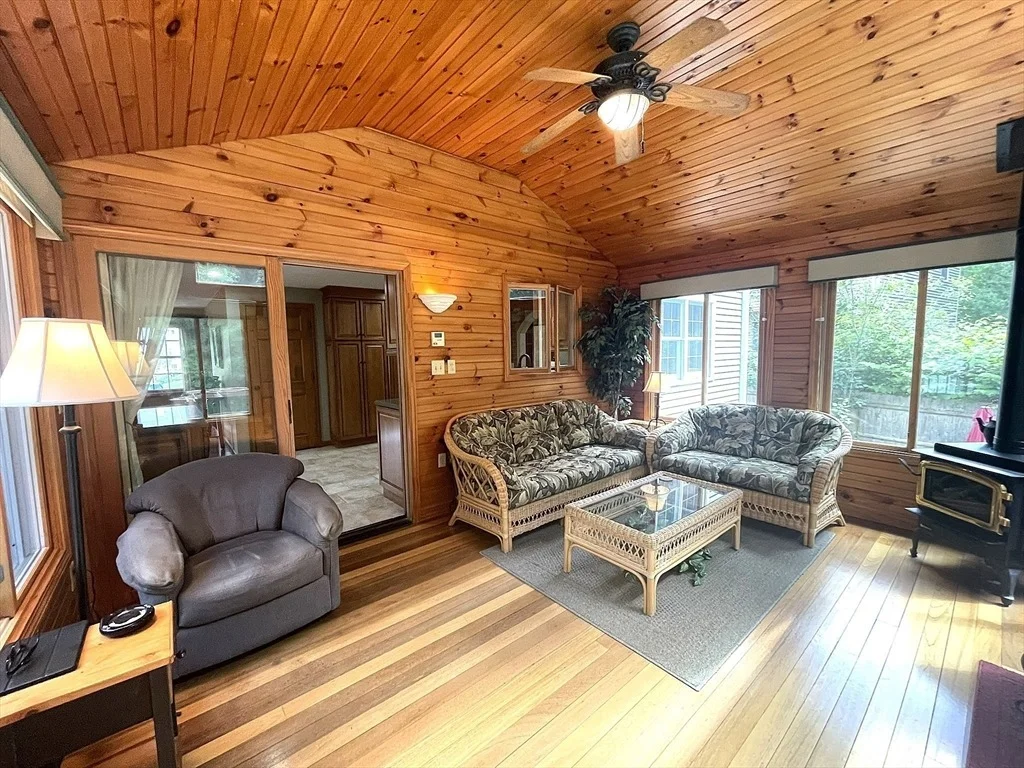 Photo of 103 Wilson Ave