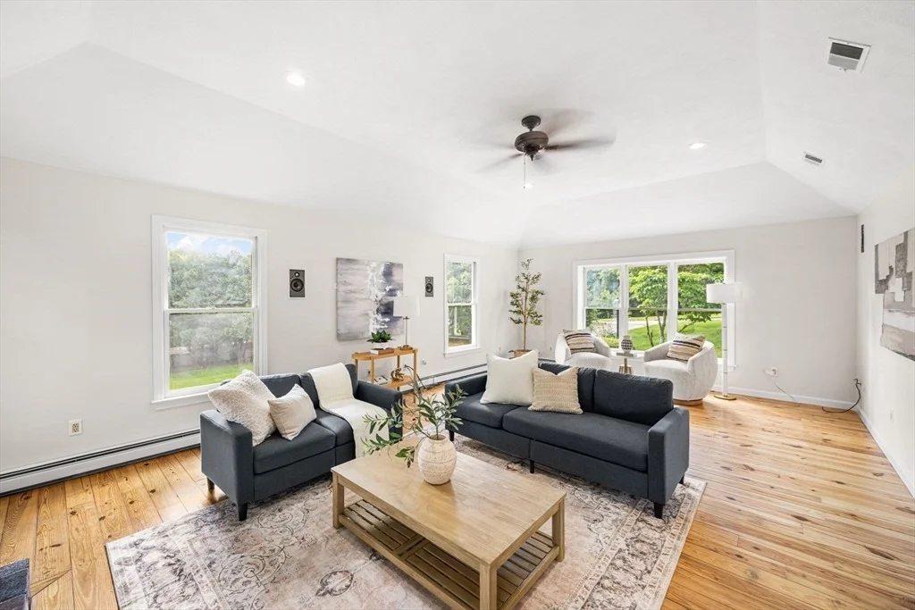 Photo of 4 Skyview Dr