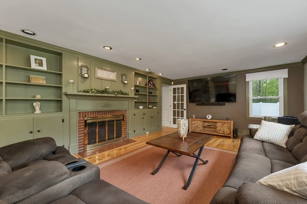 Photo of 1189 Broadway