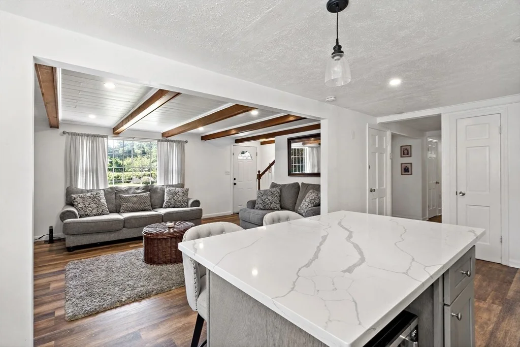 Photo of 80 Briggs Ln