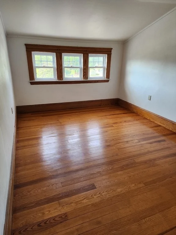 Photo of 72 W Main St