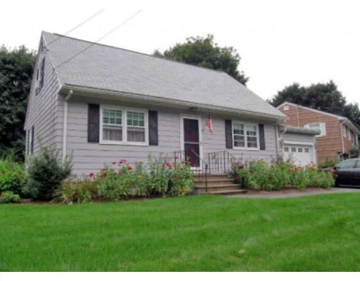 Photo of 48 Meadowview Dr.