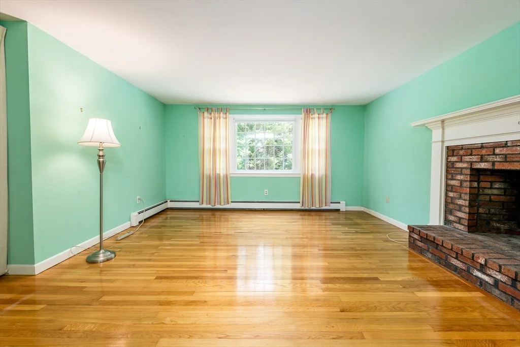 Photo of 61 White Oak Trl