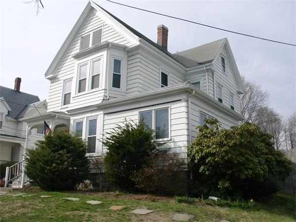 Photo of 121 Main Street