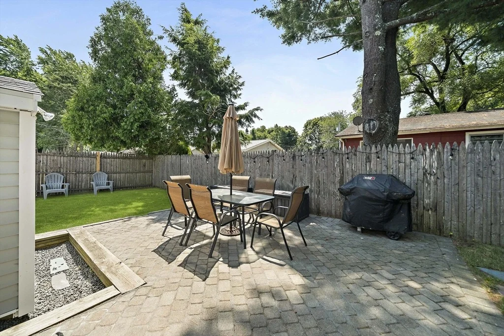 Photo of 33 Bartlett Rd