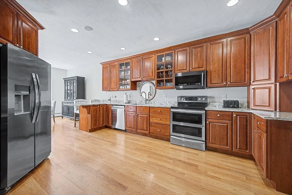 Photo of 270 Mendon Rd