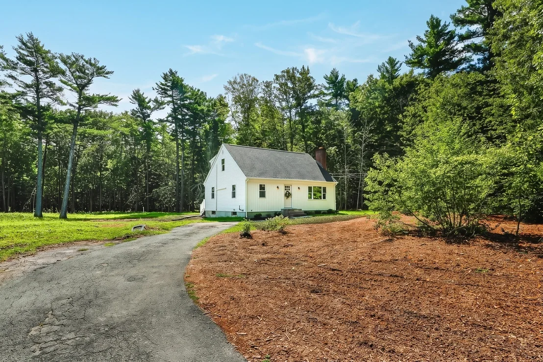 Photo of 8 Tabor Ln