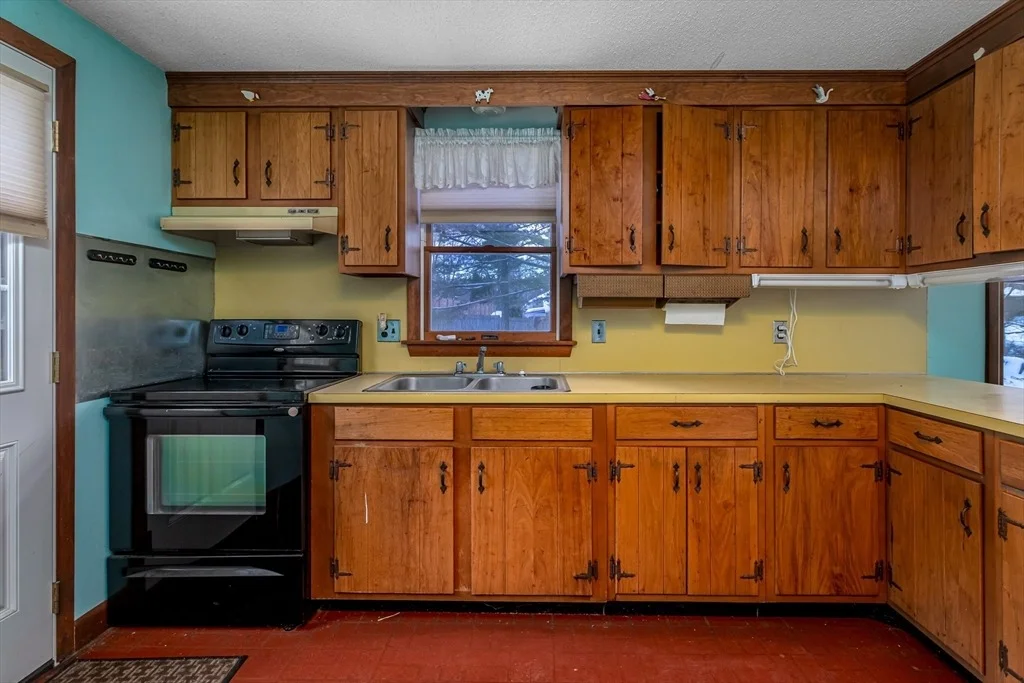 Photo of 10 Jonathan Dr