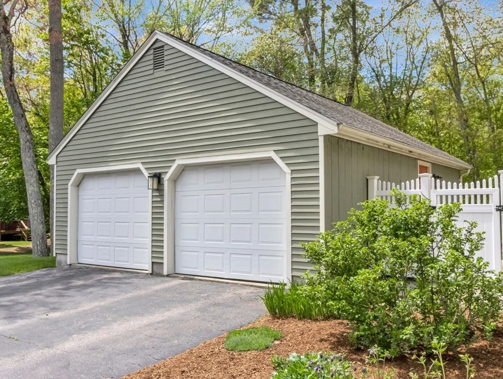 Photo of 5 Juniper Dr