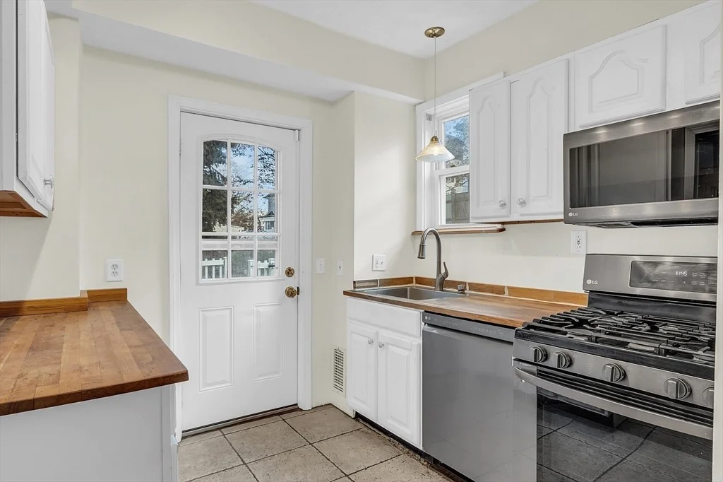Photo of 16 Walnut Terr