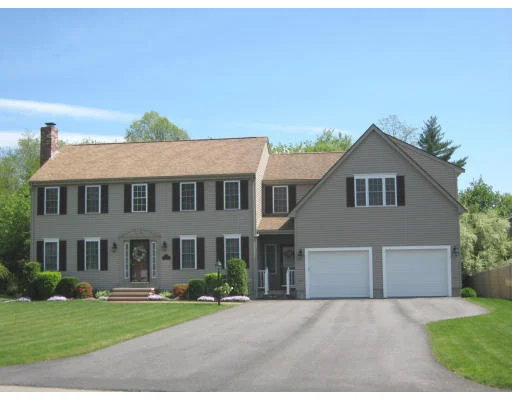 Photo of 28 Deertrack Dr