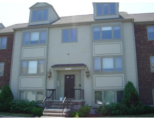 Photo of Unit K at 62 Maple Street