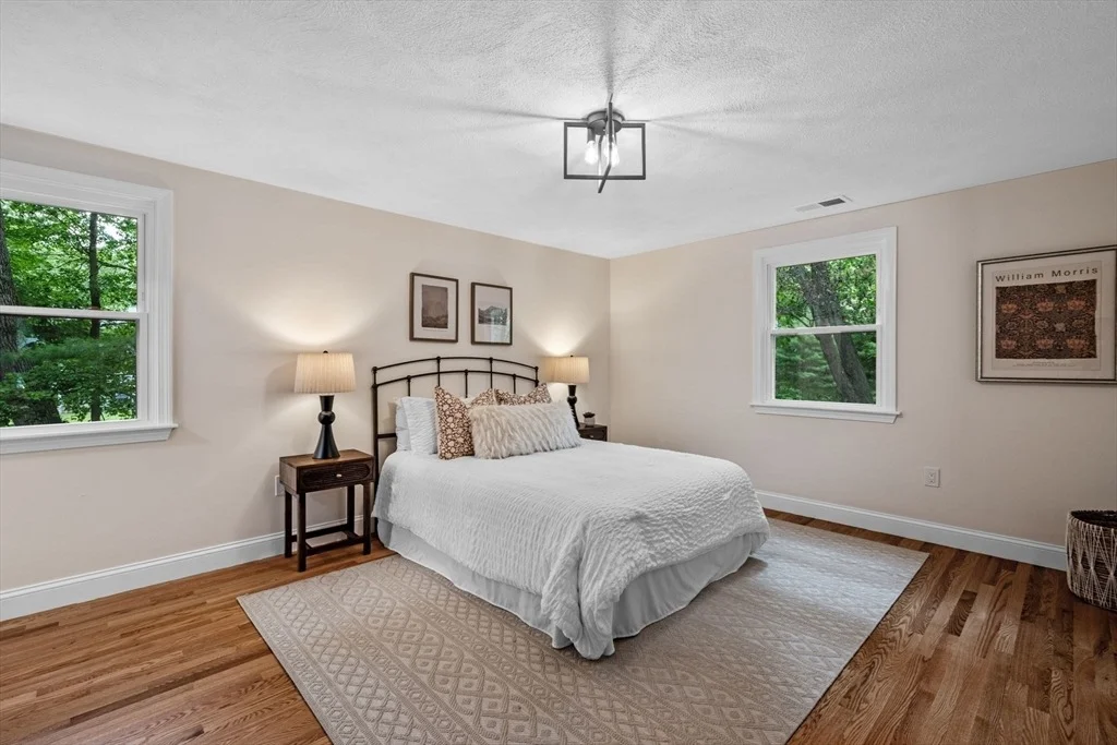 Photo of 44 Longbow Rd