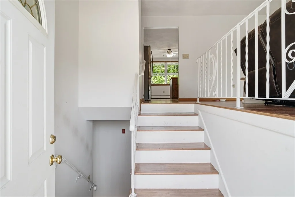 Photo of 10 Barnes Ave