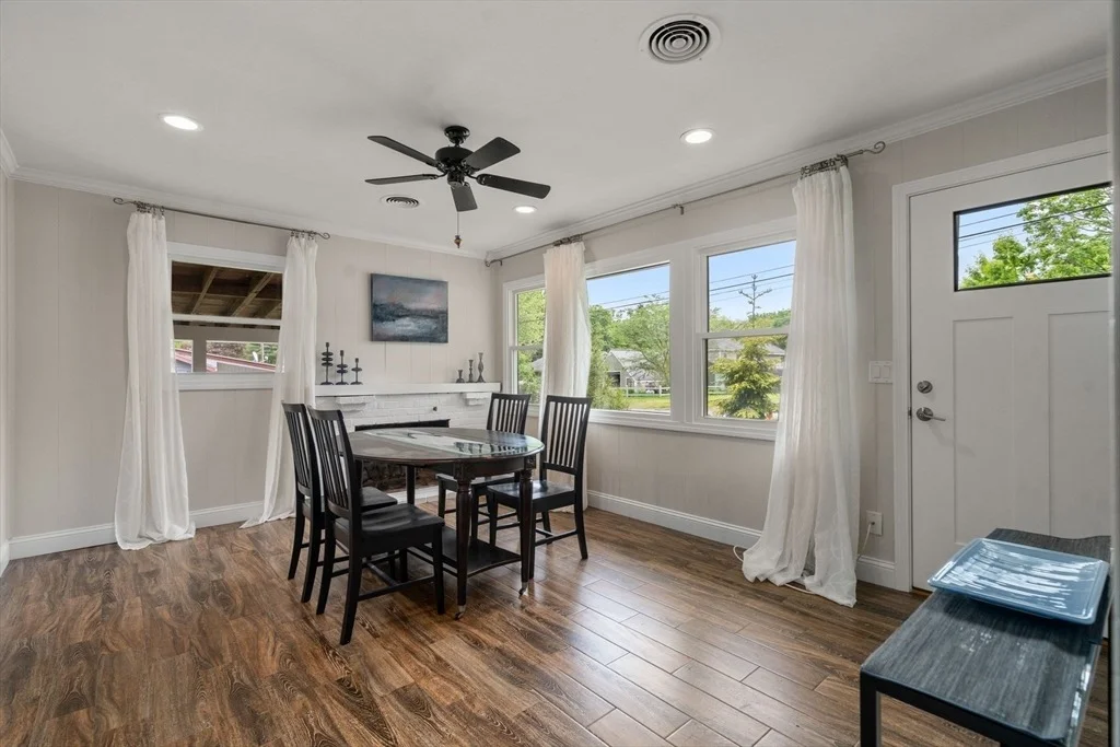 Photo of 16 Maybury Rd