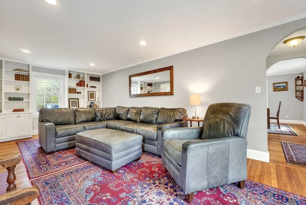 Photo of 87 Payson Rd