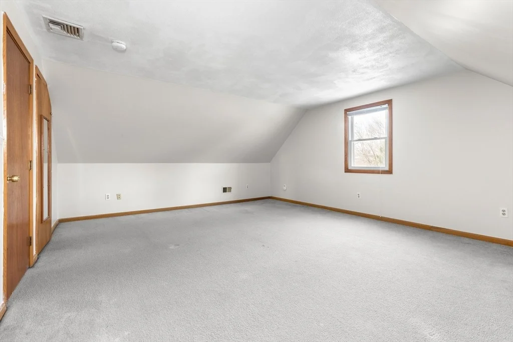 Photo of 44 Sylvanus Wood Ln