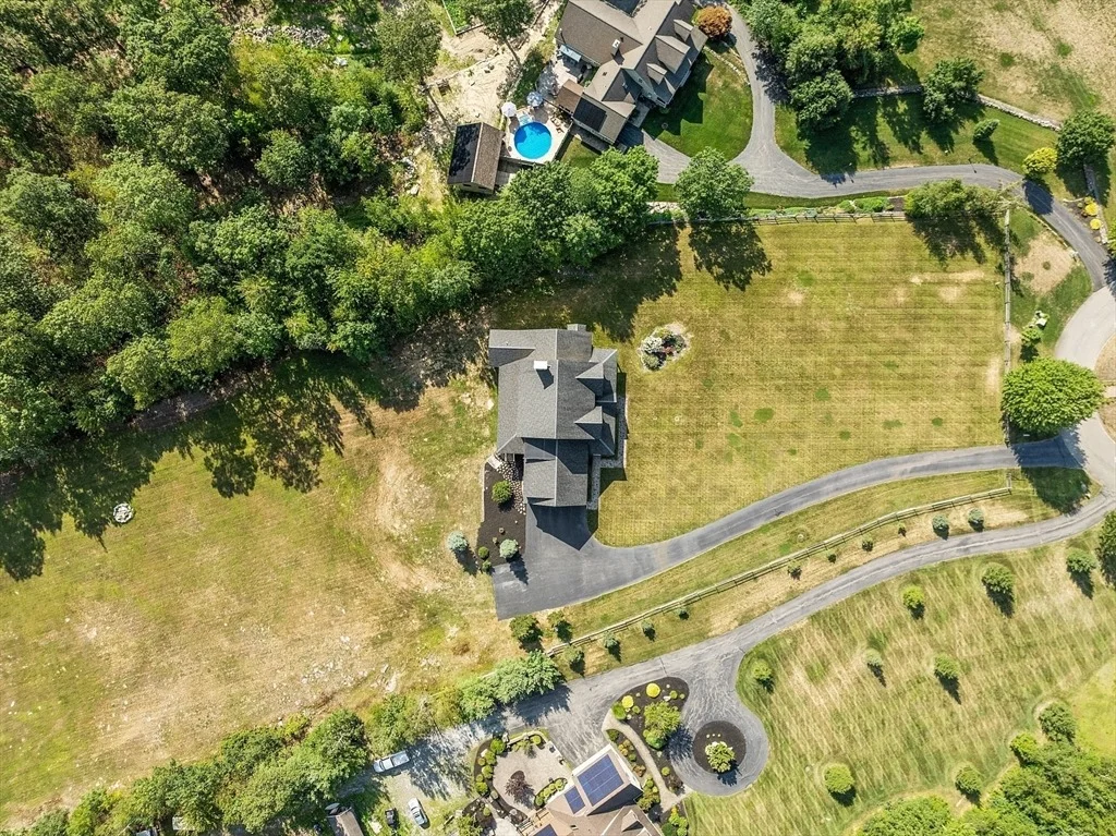 Photo of 9 Sequoia Dr