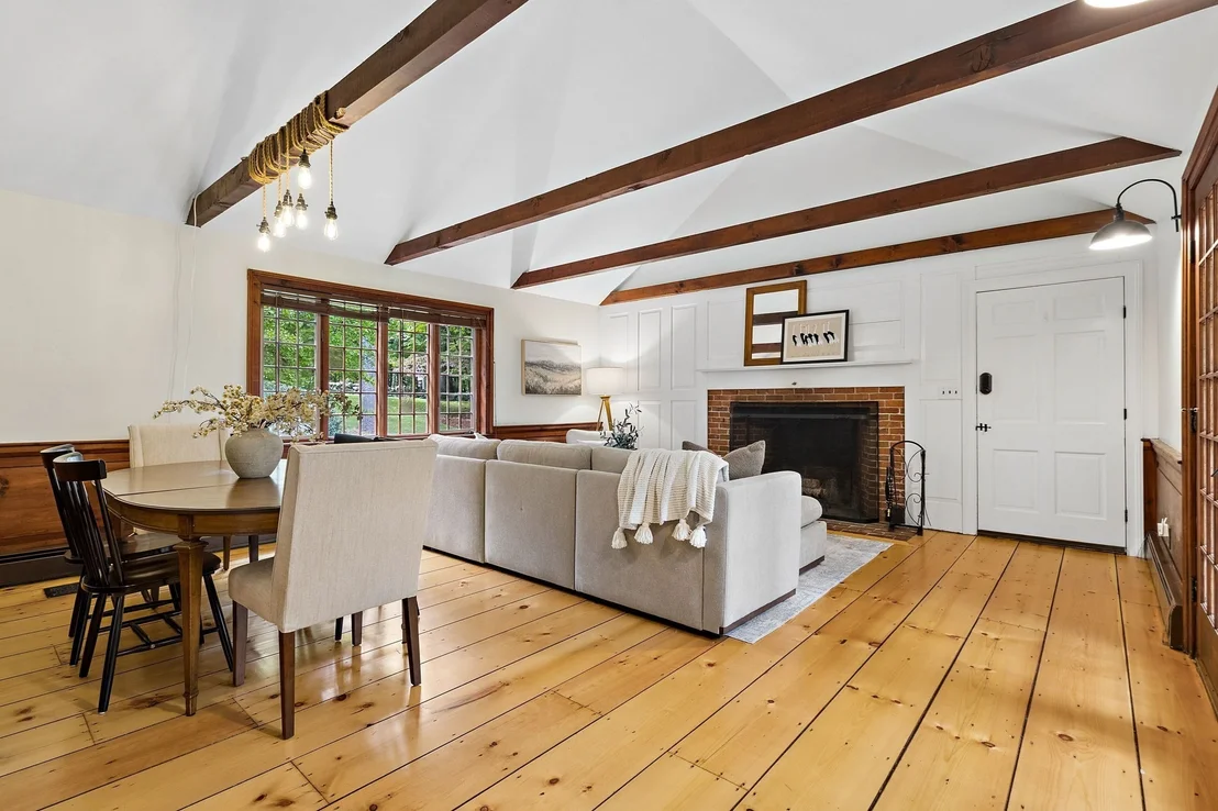 Photo of 35 Bare Hill Road
