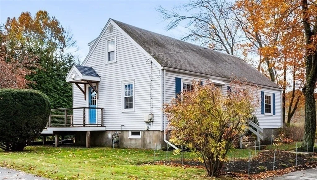 Photo of 10 Wolcott St