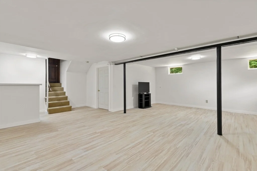 Photo of 35 Willowdale