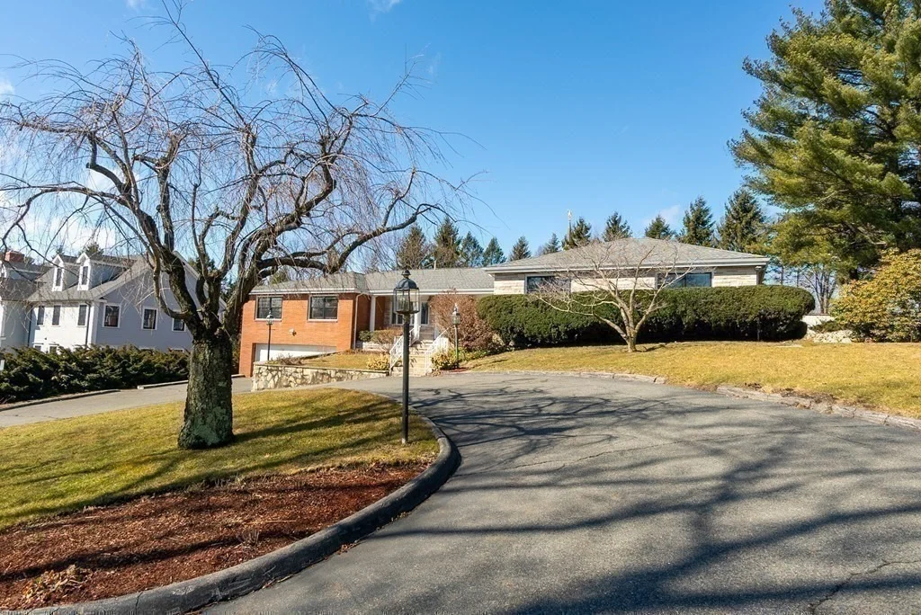 Photo of 120 Crestview Road