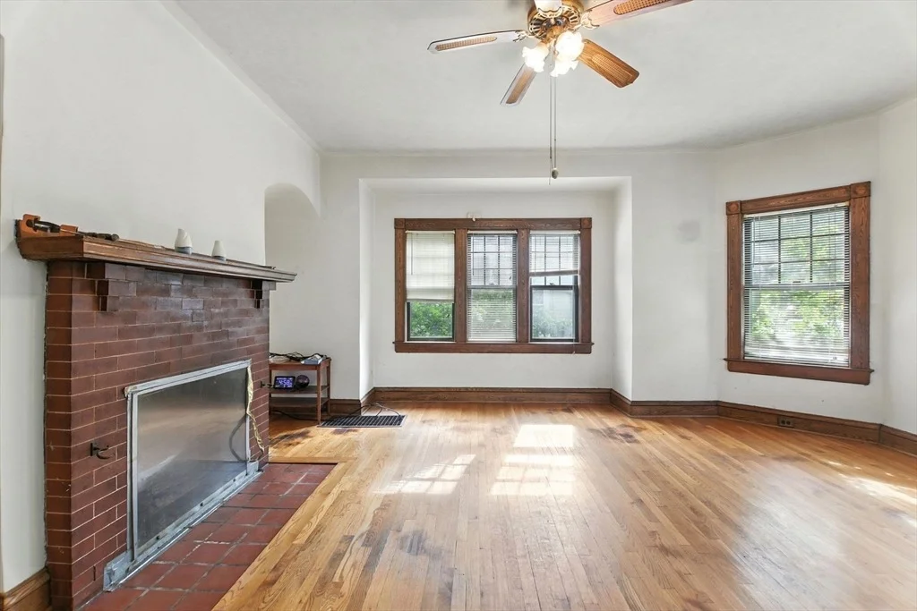 Photo of 71 Fairfield St
