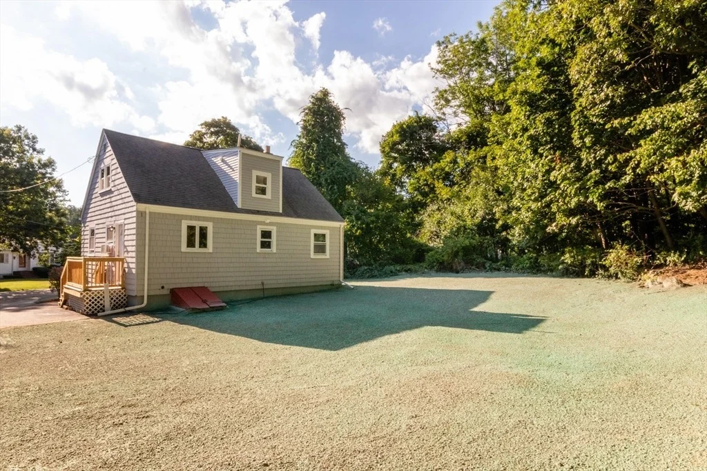 Photo of 4 Highland Cir