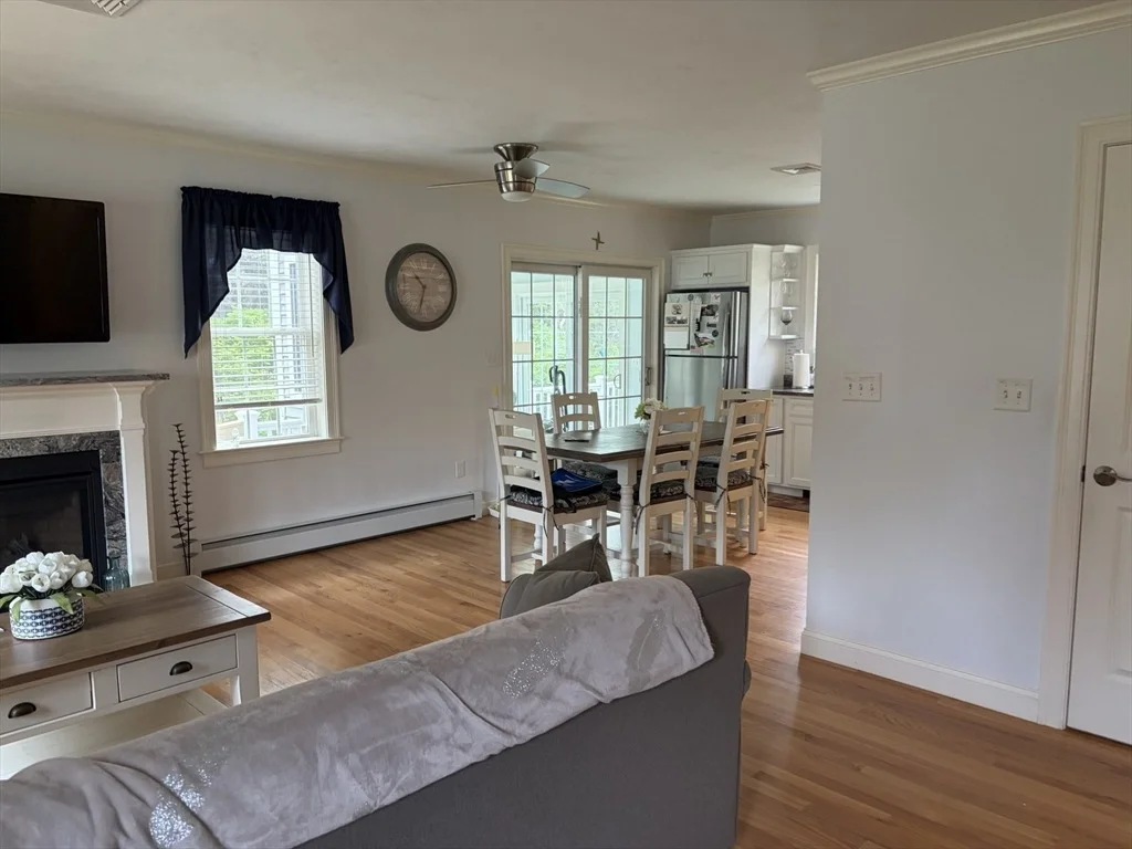 Photo of 71 West Spring St.