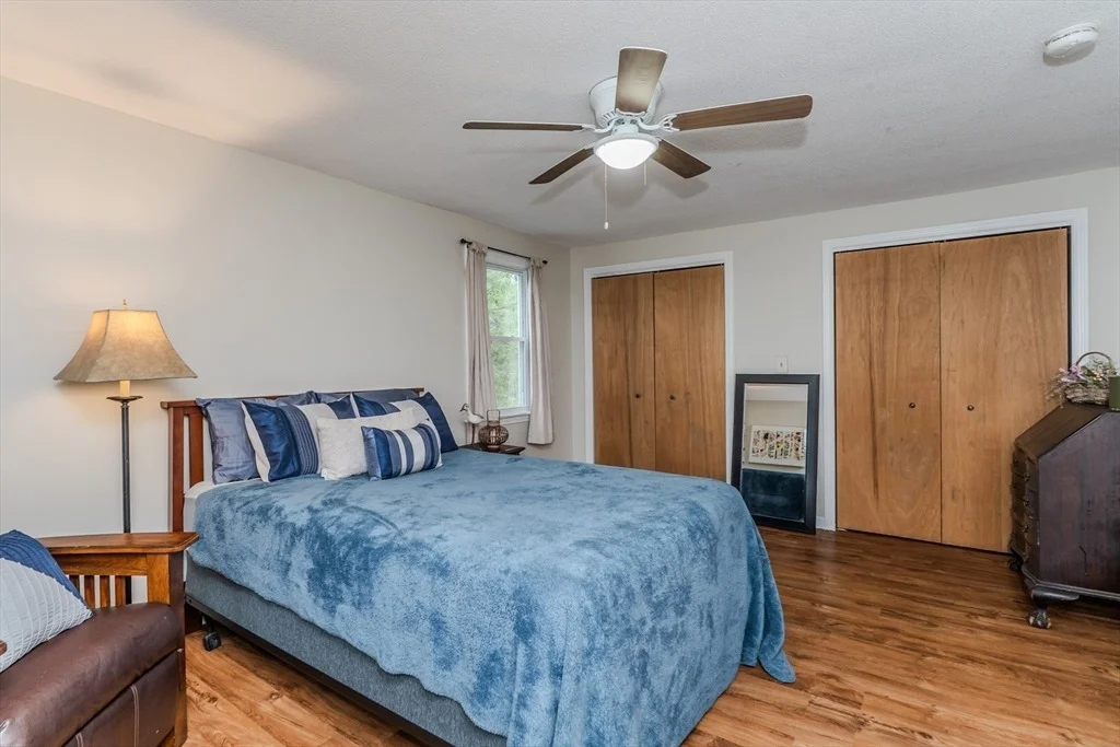 Photo of 43 Elaine Dr