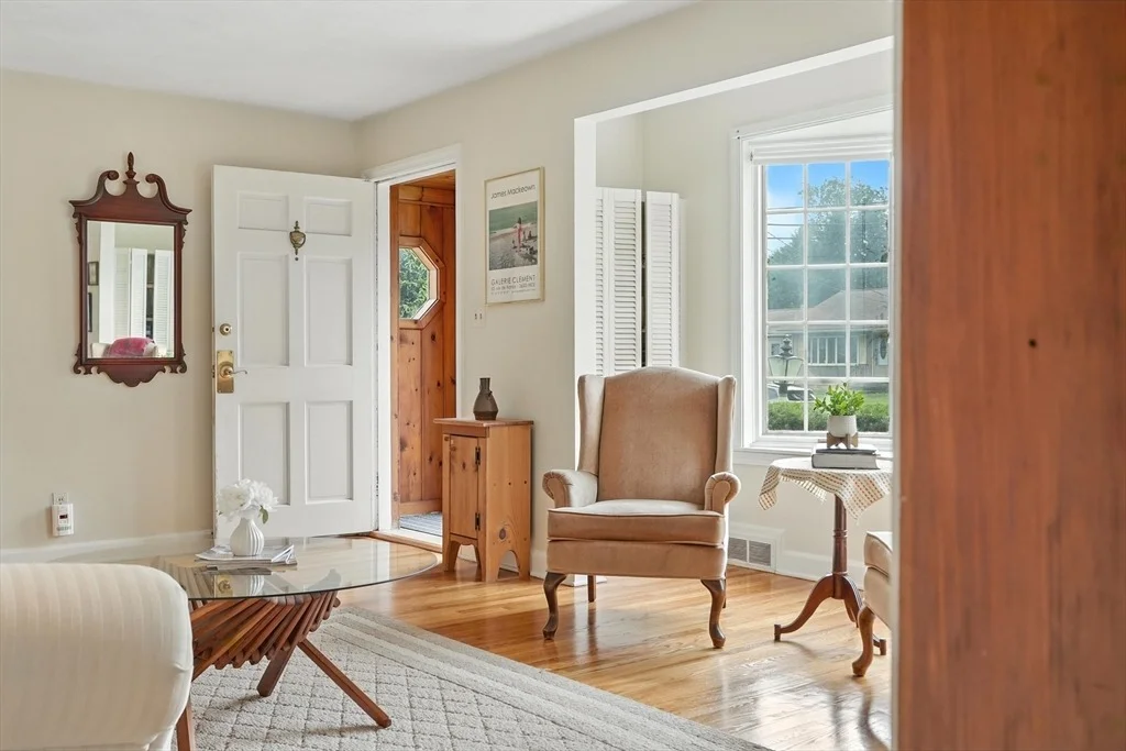 Photo of 30 Western Cir