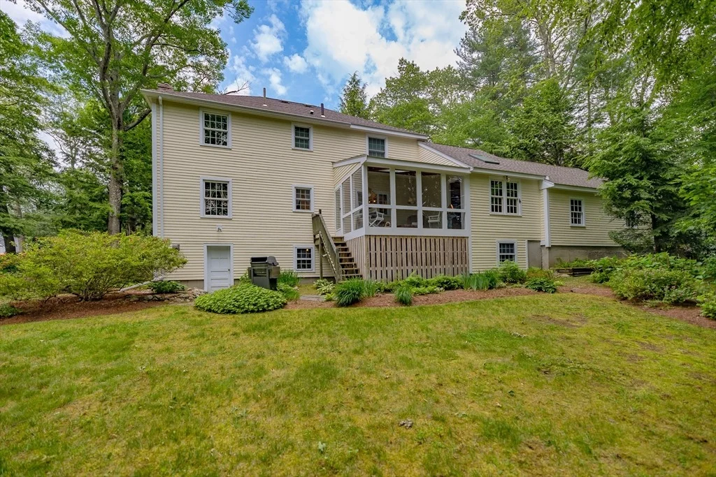 Photo of 21 Overlook Dr