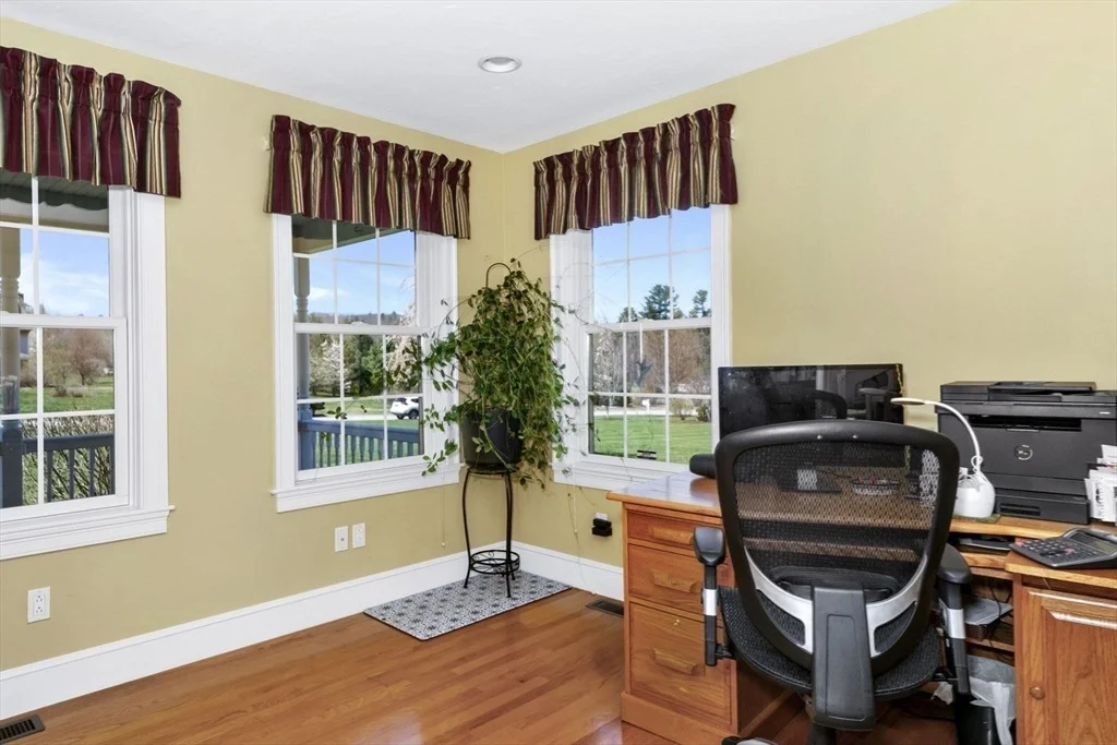 Photo of 70 Skyline Dr